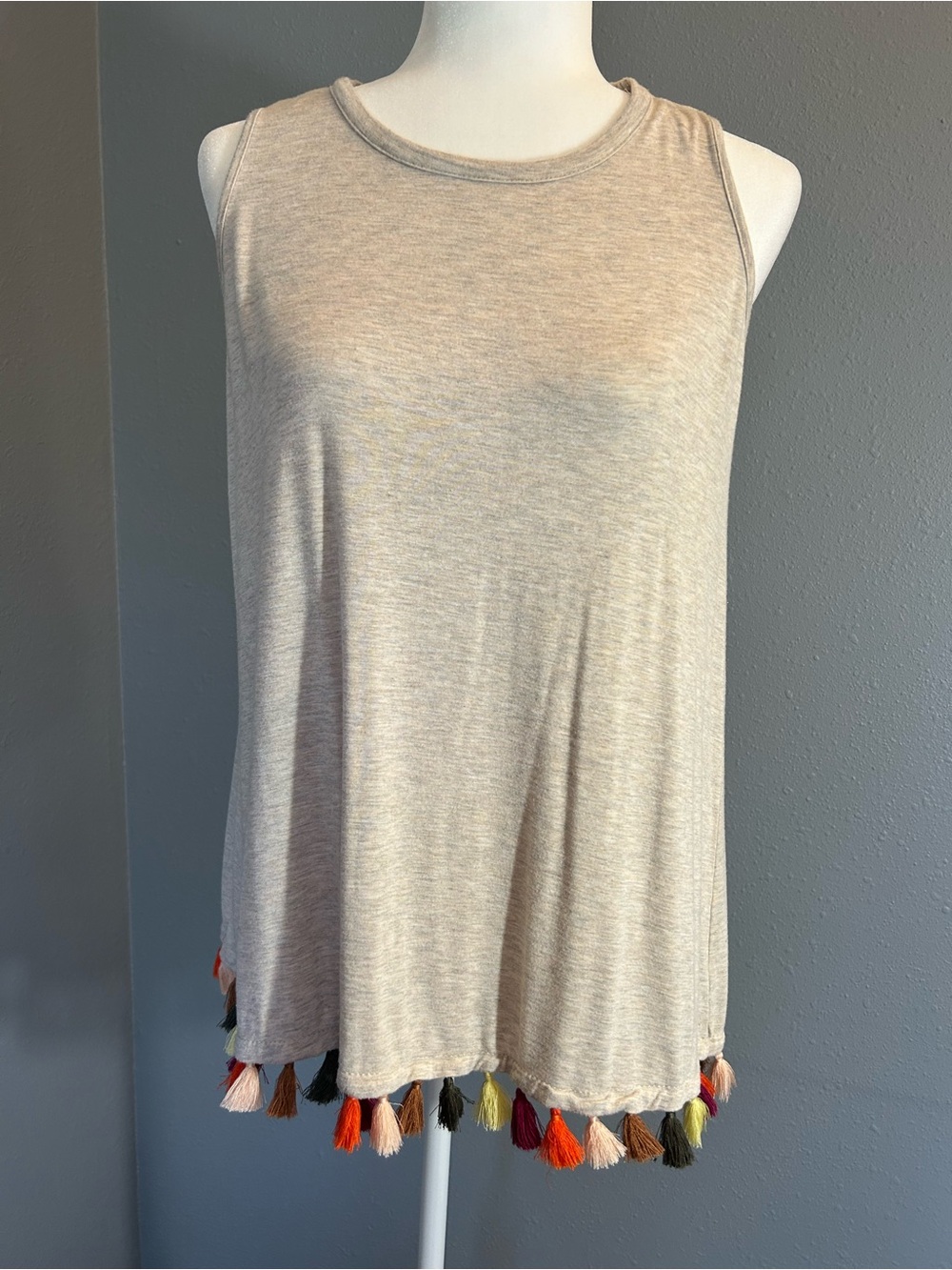 Women's Bohemian Tassel Hem Tank Top - Beige Kim & Cami Sz L